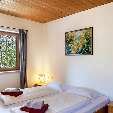 Haus Auner 4 *