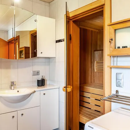 Haus Auner 4 *